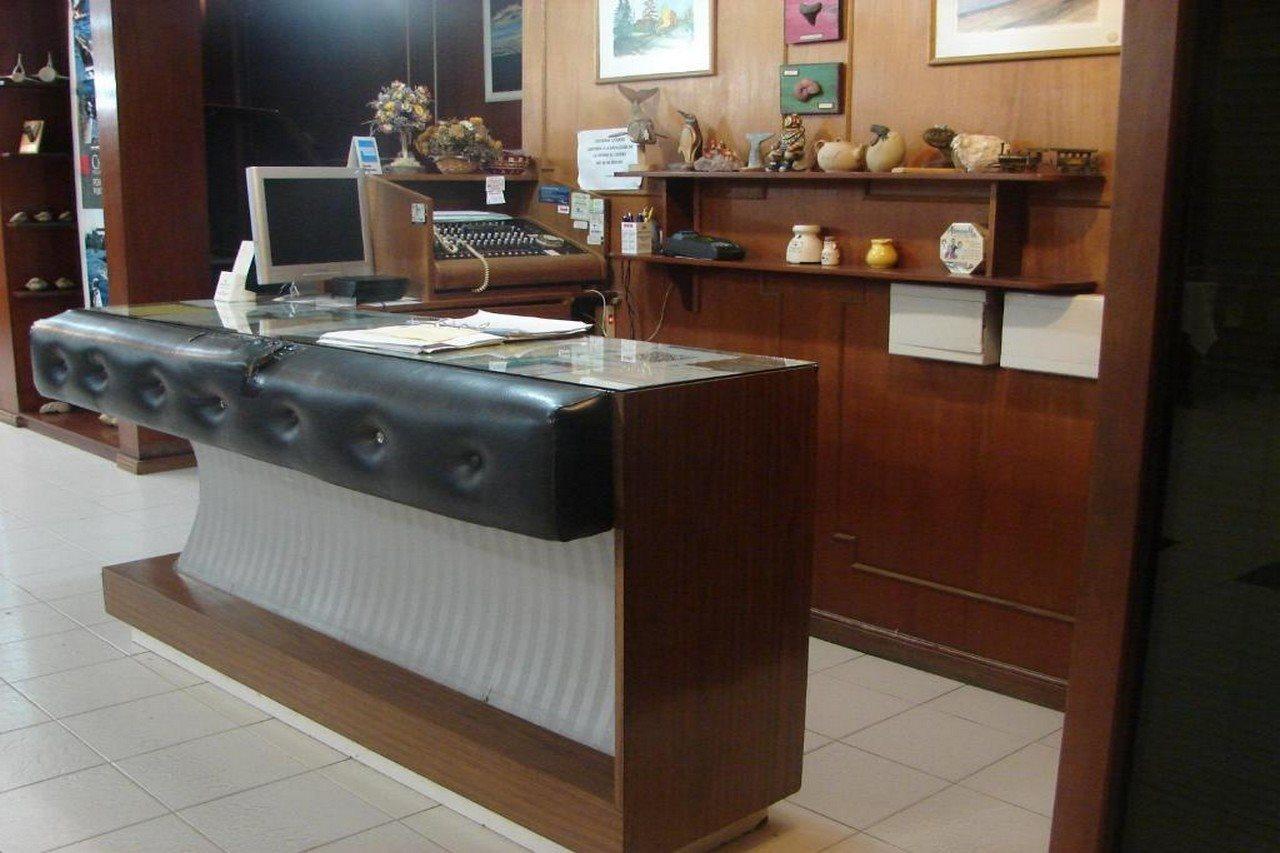 Cheltum Hotel Trelew Exterior foto